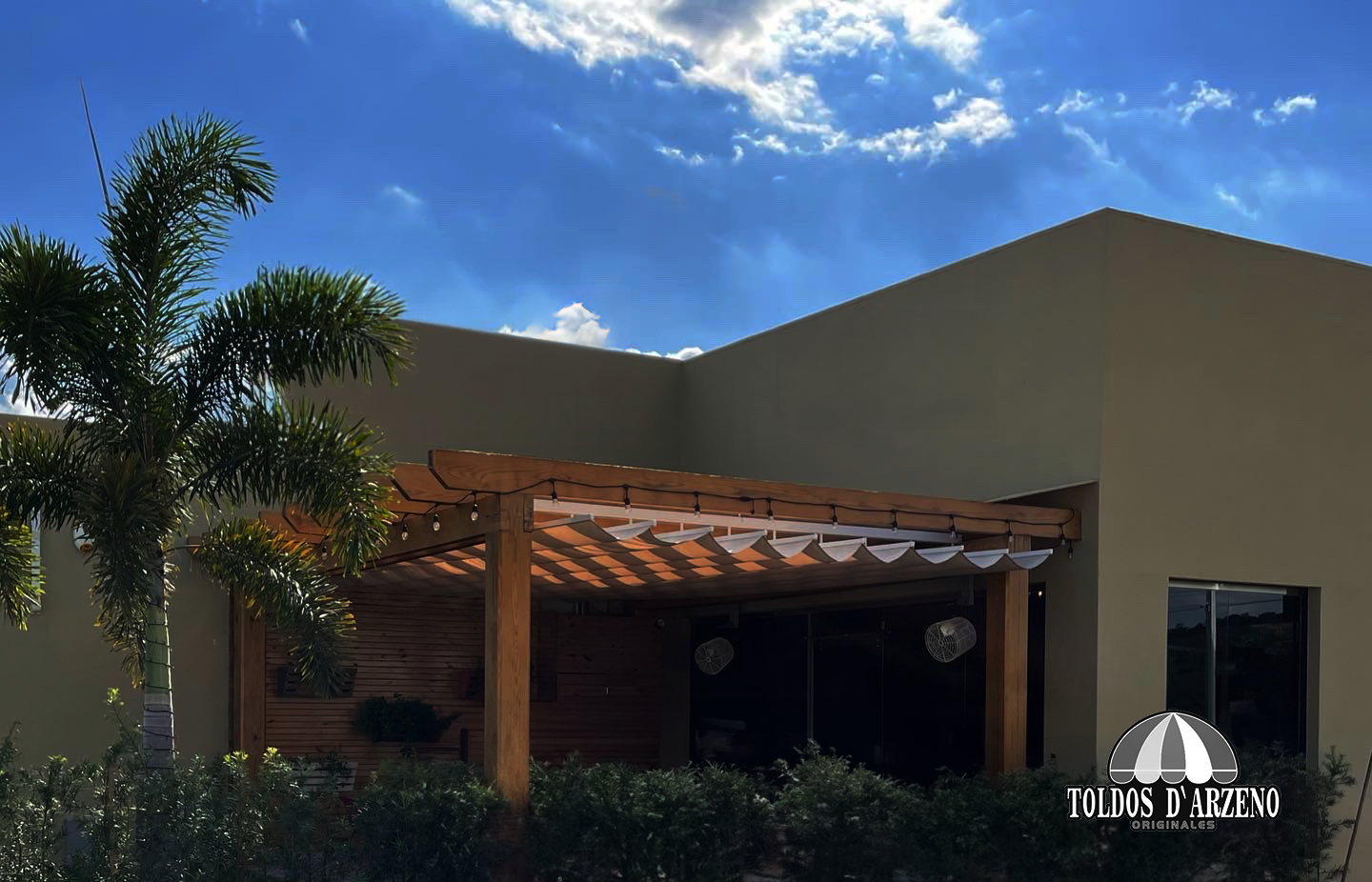 TOLDO PERGOLADO PERSONALIZADO (M2)